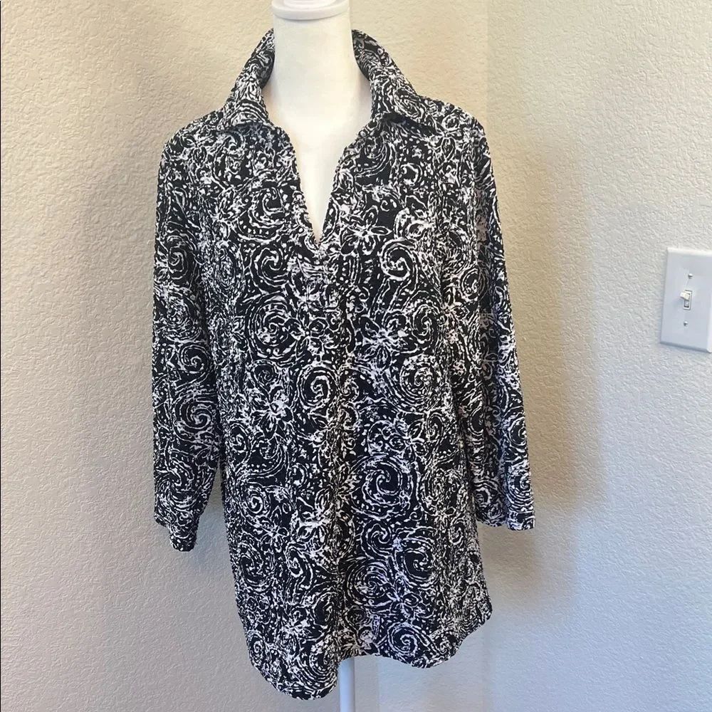 Lane Bryant Black and White Scroll Patterned Blouse Size 14-16